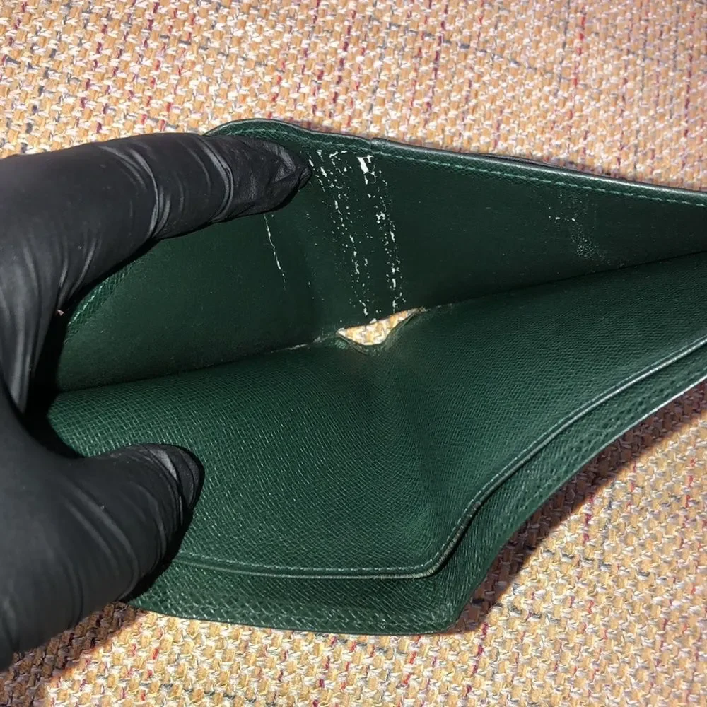 LOUIS VUITTON Green Taiga Leather Bifold Wallet Vintage